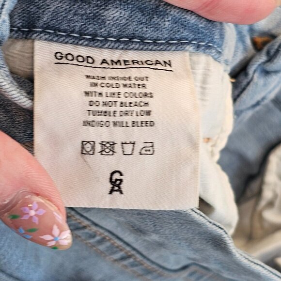 Good American Good Legs Light Blue Wash Distressed Bottom Jeans Sz 31 - Picture 8 of 10